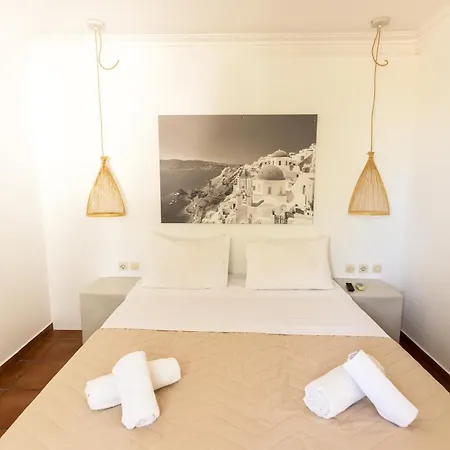 Impresionante Daire Perissa (Santorini)